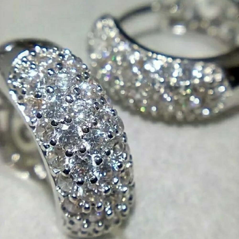 14k White Gold Diamond Cz Huggie Hoop Earrings - Picture 7 of 8